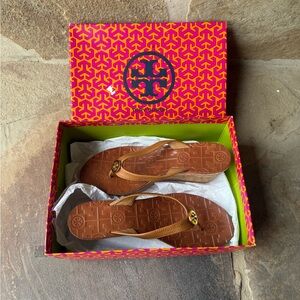 Tory Burch wedge Thora-Tumbled leather with Gold Accents